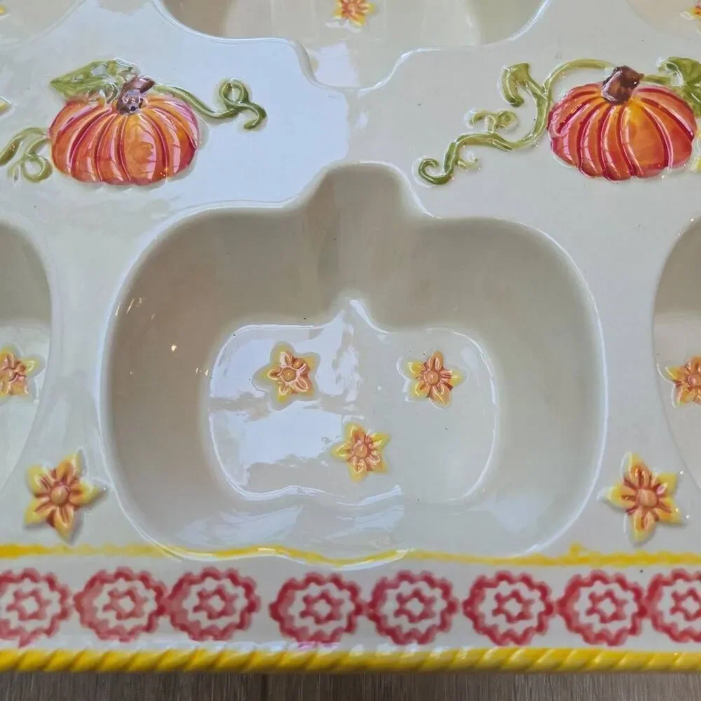 Temp-tations Pumpkin Patch Muffin Baking Pan w/ Wire Rack Fall Halloween Thanksg